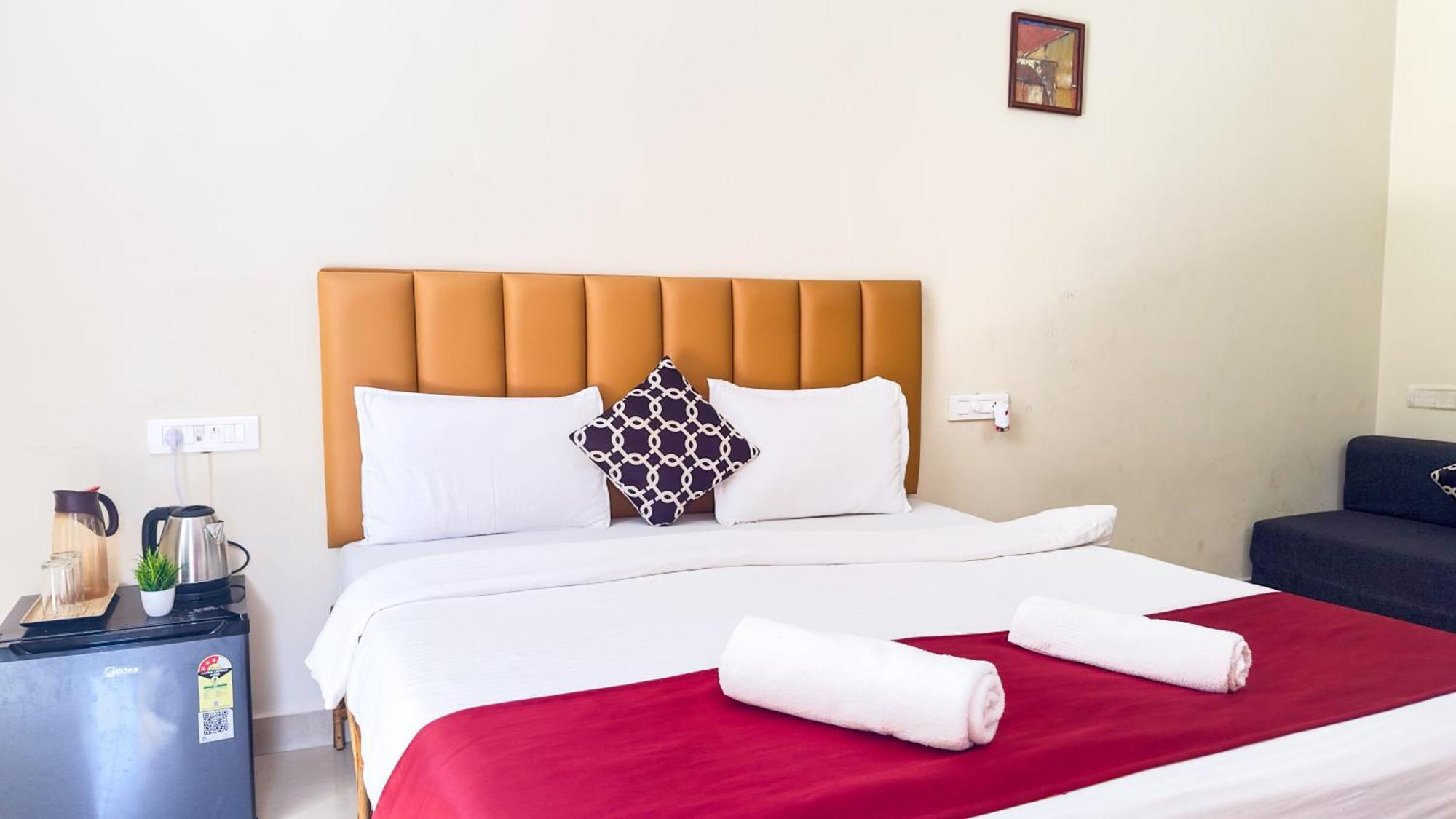 Hotel Leela Inn Candolim Marmagao Exterior foto